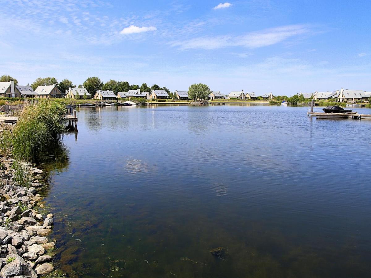 Modern On The Water In A National Park * Tholen